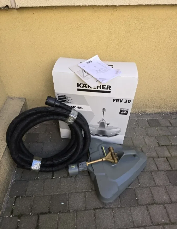 Karcher FR 30 | Керхер FRV 30 - пристрій для очищення тротуарної плитки чистка бруківки — фото 4