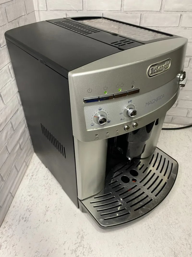 Кавомашина Delonghi Magnifica ECO з Німеччини — фото 2