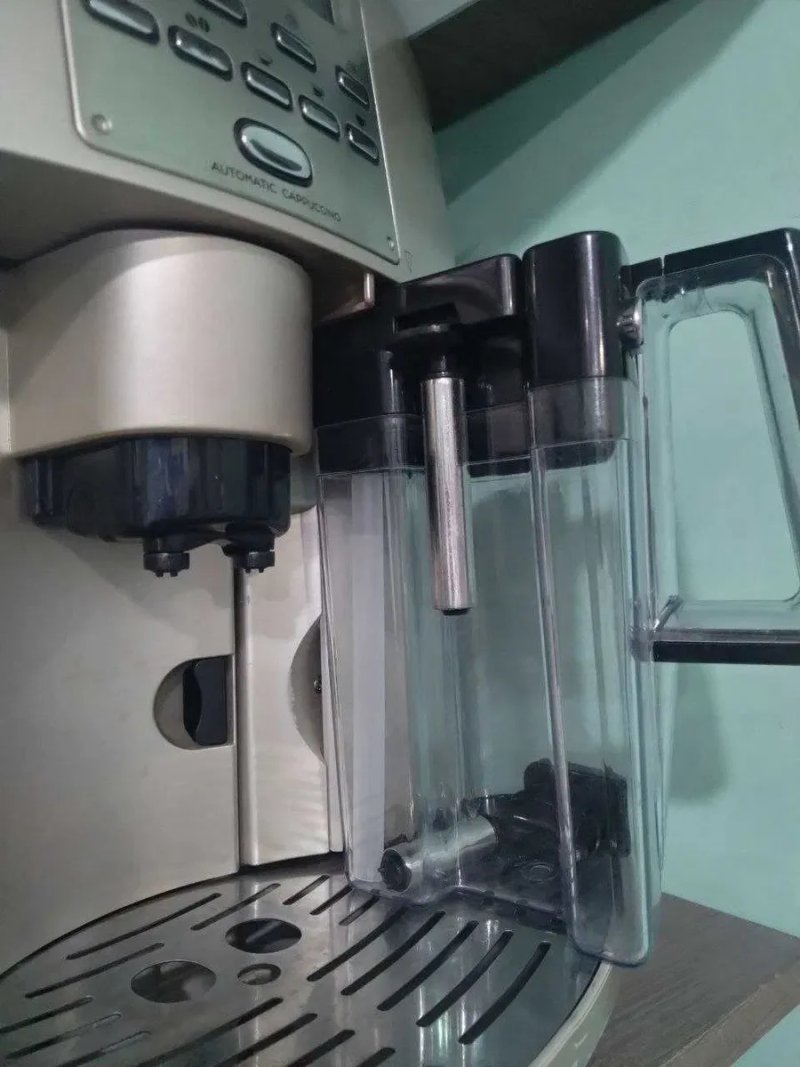 Кавомашина Delonghi Magnifica ESAM 3500, в гарному стані, з Німеччини — фото 6