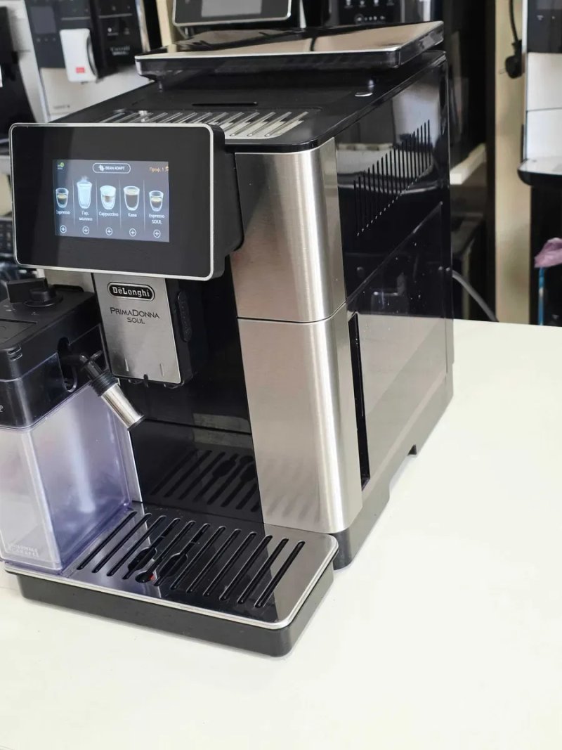 Кавомашина DeLonghi PrimaDonna Soul ECAM610.75 — фото 4