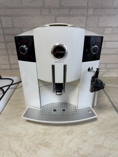 Кавомашина Jura impressa C5