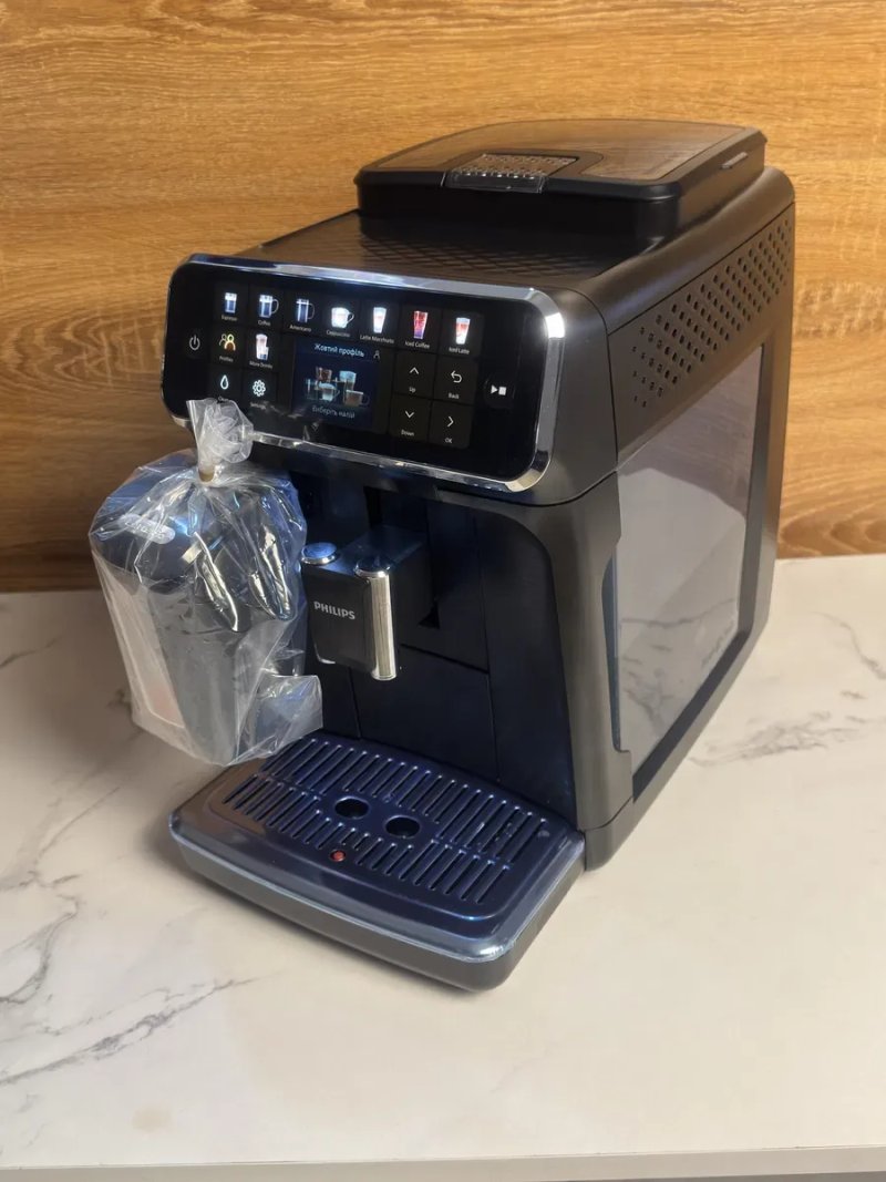 Кавомашина Philips 5500 series LatteGo з Гарантією !!! — фото 3