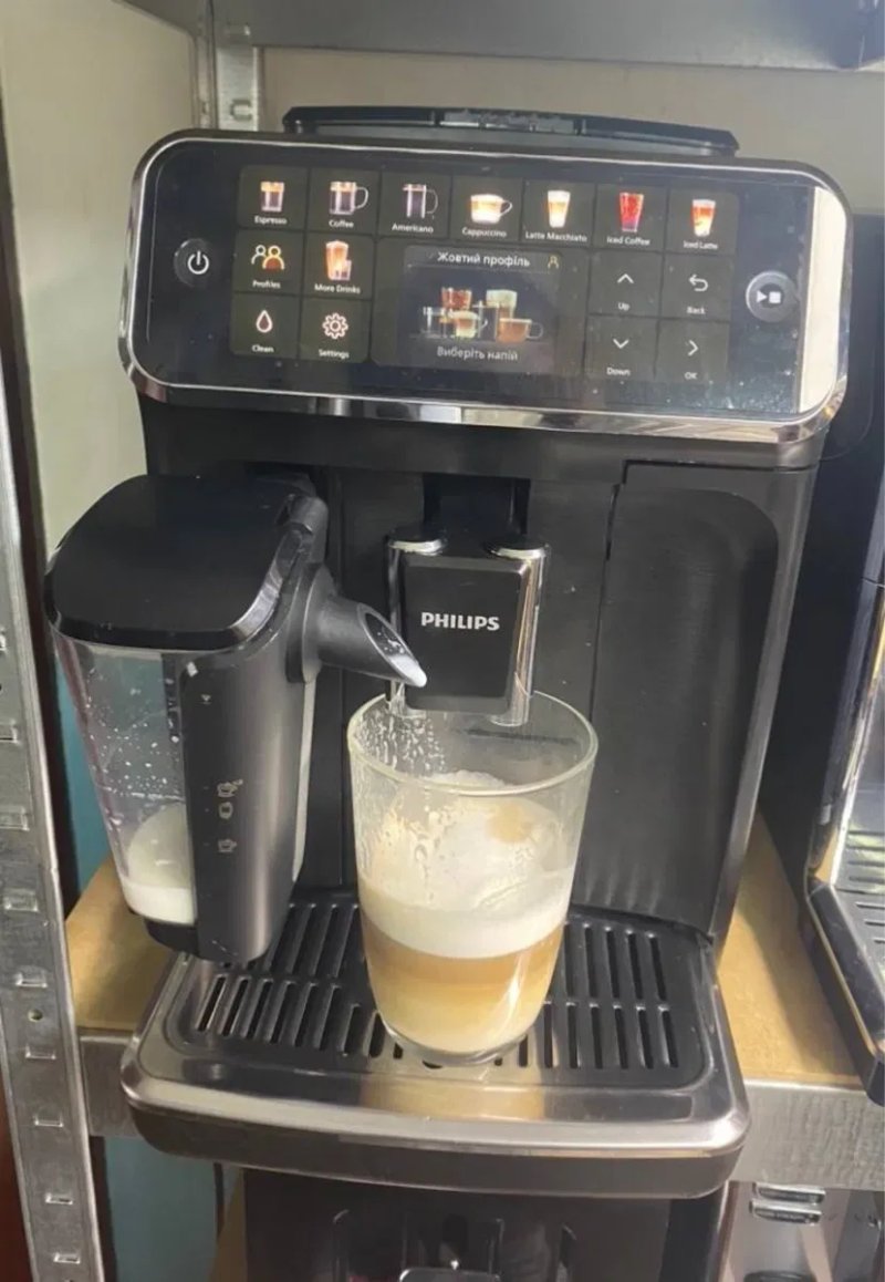 Кавомашина Philips LatteGo 5500 кофемашина , кавоварка — фото 3