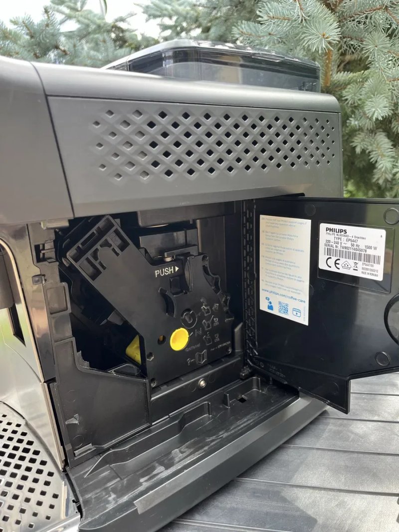 Кавомашина Philips LatteGO модель 5400  2022 рік 9 місяць з Німеччини — фото 8