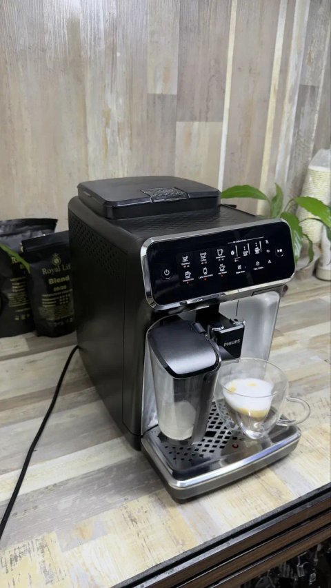 Кавомашина Philips Series 3300