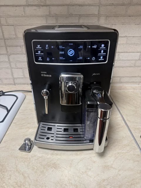 Кавомашина Saeco Xelsis HD8944 Італія