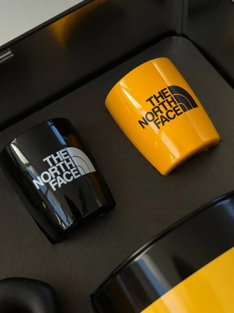 Кавоварка Bialetti × The North Face набір — фото 3