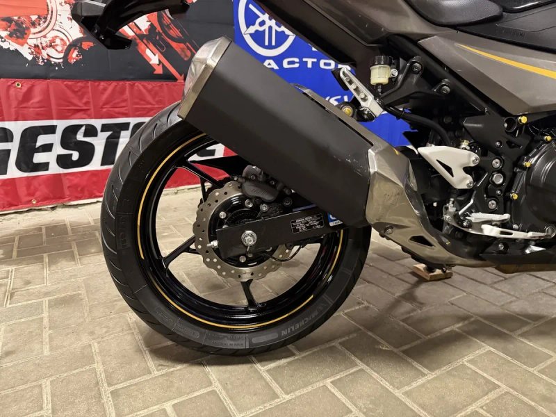 Kawasaki Ninja400 ABS 2022г. 11000км. — фото 2