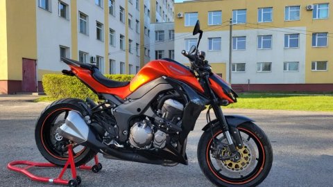 Kawasaki Z1000 2015p.