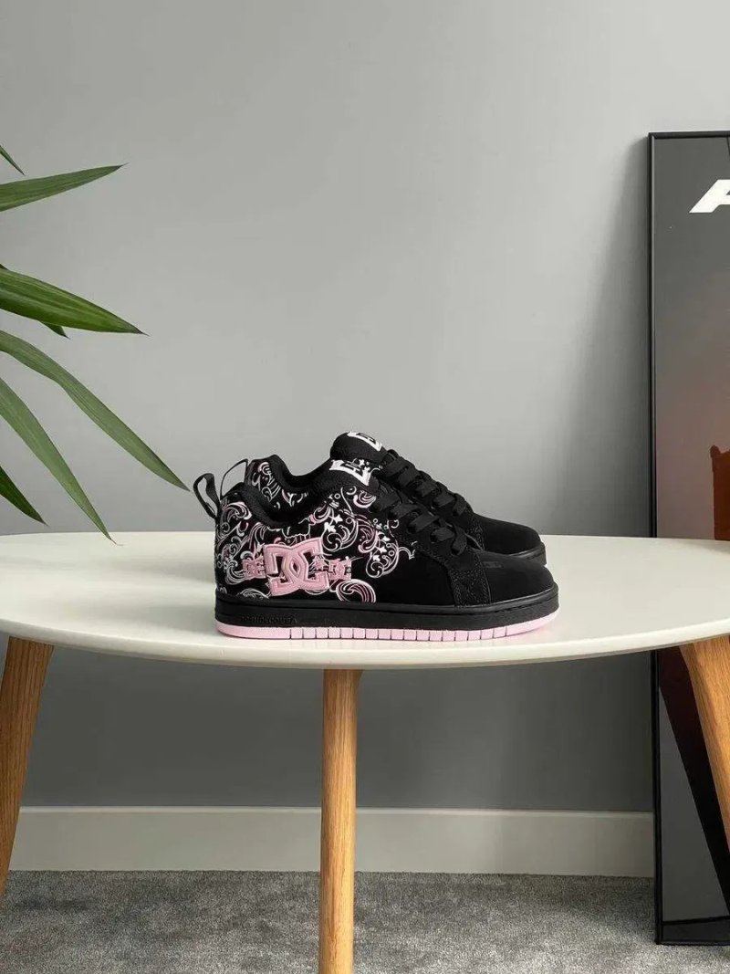 Кеди DC Court Graffik Black Pink дс чорні фіолетові кросівки — фото 2