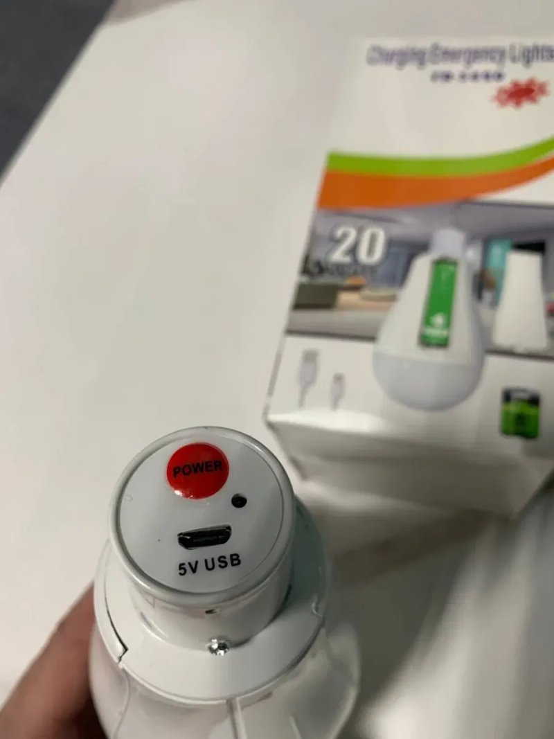 Кемпінговий ліхтар лампочка з акумулятором + usb лампа аварійна цоколь — фото 4
