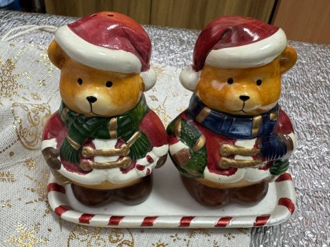 керамическая солонка и перечница