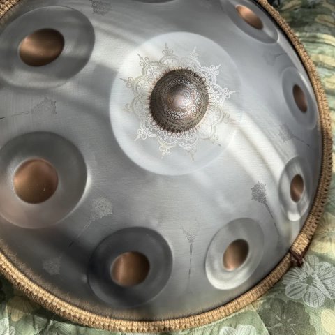 Ханг срібний з мандалами 9 нот | Handpan D Kurd 55 см
