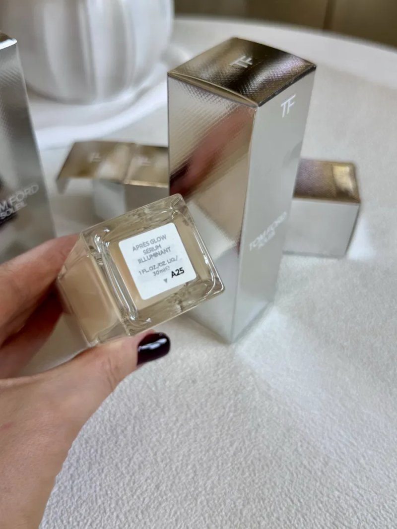 Хайлайтер-сироватка Tom Ford Soleil Après Glow — фото 7