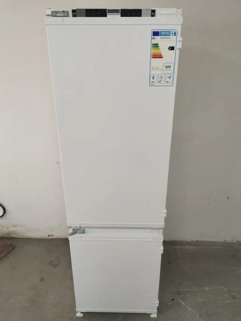 Холодильник. BEKO  178 cm. NOFROST. Холодильник під вмонтування  з Європи.Класний стан