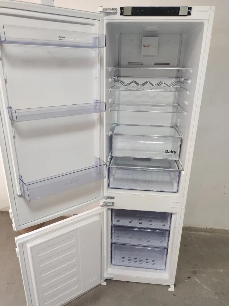 Холодильник. BEKO  178 cm. NOFROST. Холодильник під вмонтування  з Європи.Класний стан — фото 5