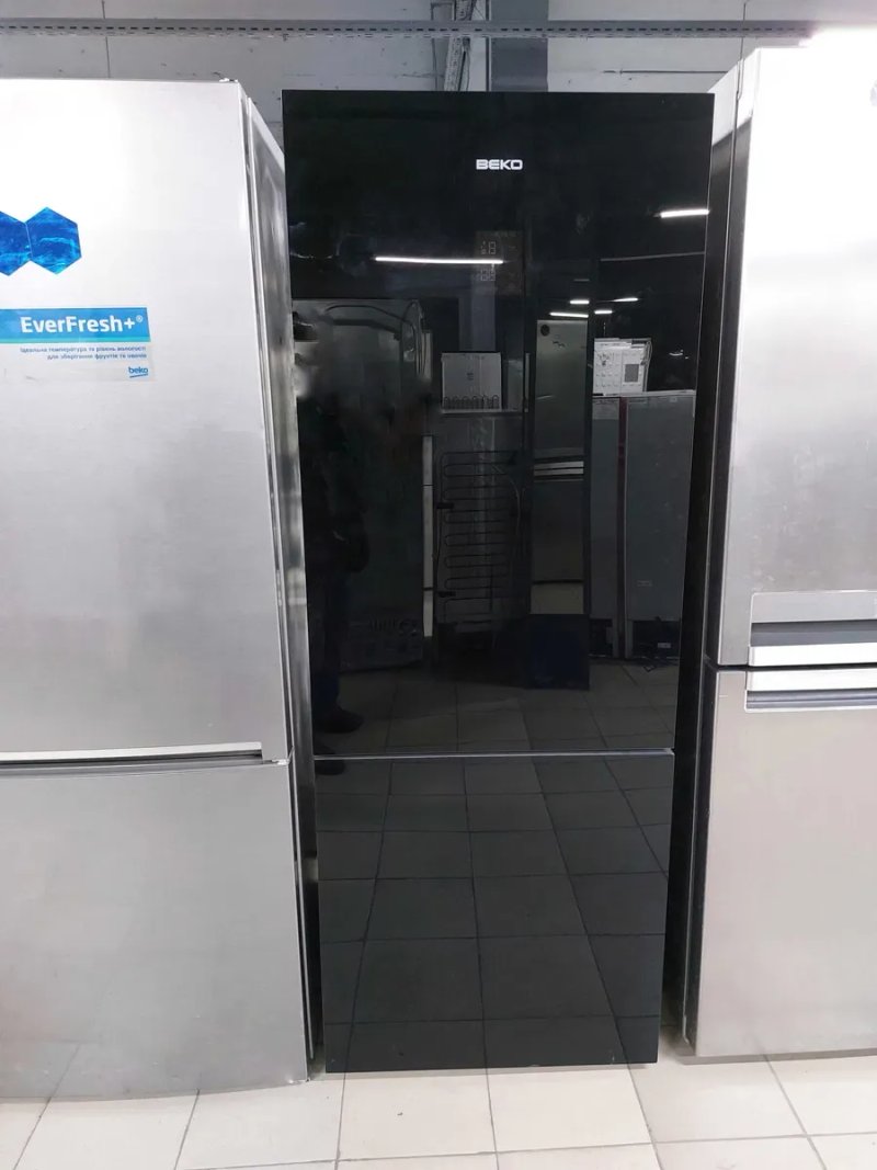 Холодильник BEKO rnca366e30zxb ідеальний стан зі складу — фото 3
