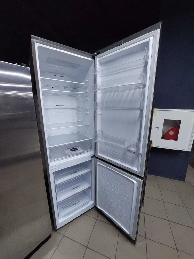 Холодильник BEKO rnca366e30zxb ідеальний стан зі складу — фото 5