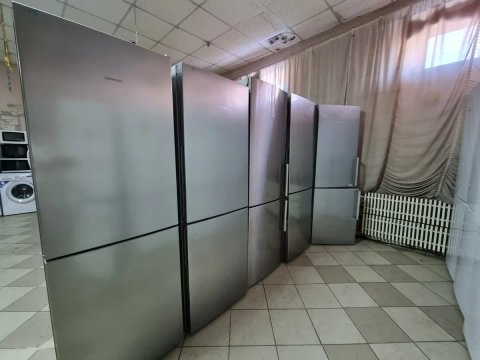 Холодильник  Bosch KGV 33 VL 30