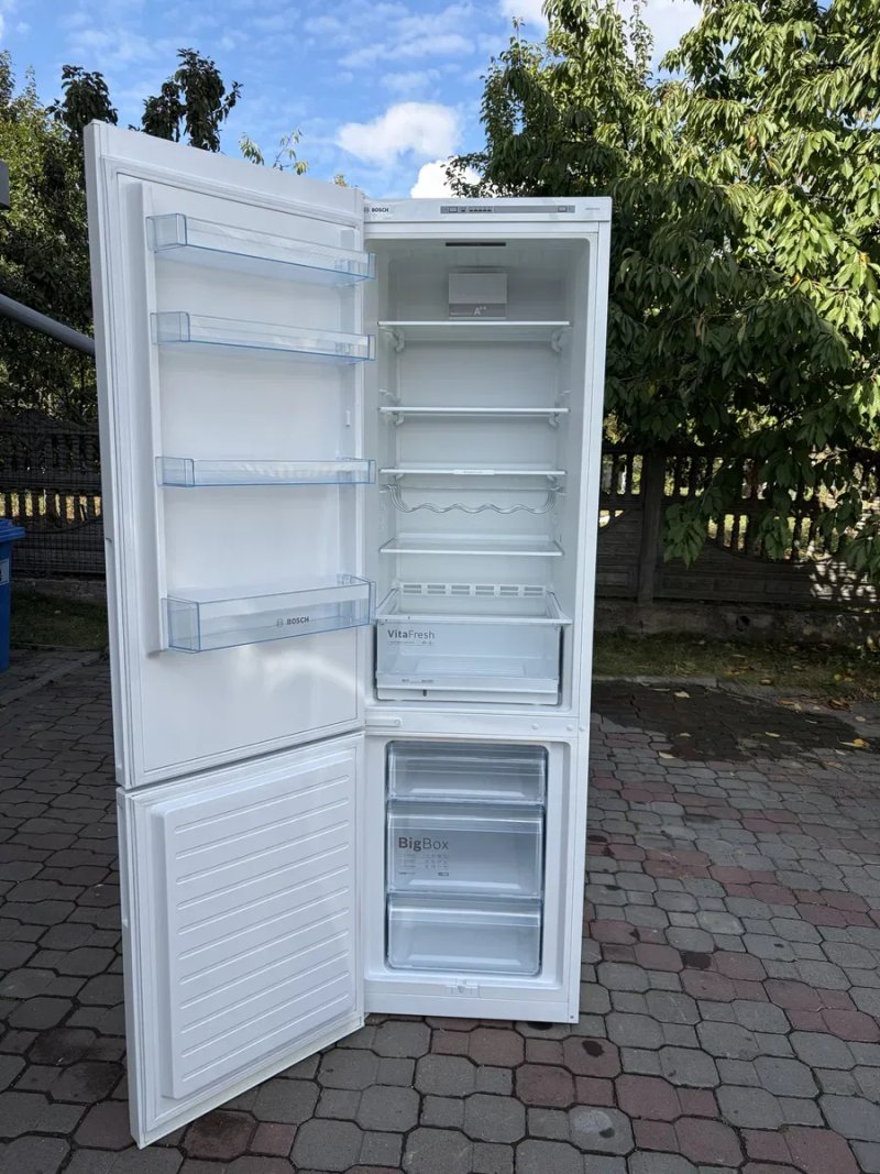 Холодильник Bosch KGV39VW31S — фото 2