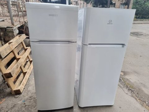 Холодильник бюджетний Indesit ST145. Асортимент. Гарантія. Відправка