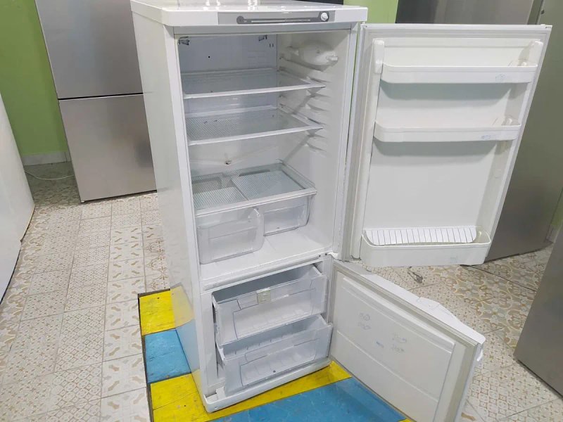 Холодильник Indesit C132G — фото 3