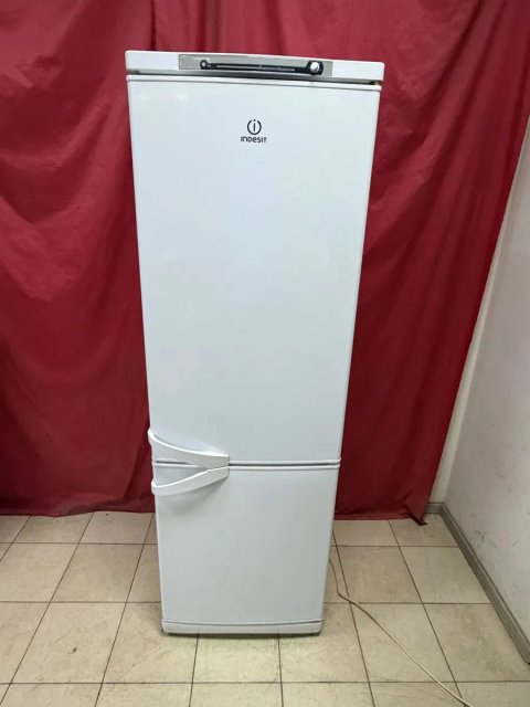 Холодильник Indesit SB 185