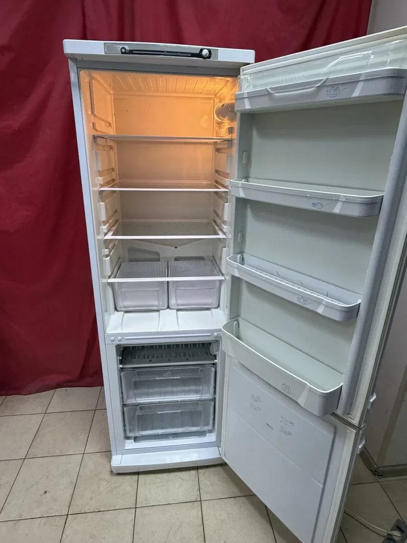 Холодильник Indesit SB 185 — фото 2