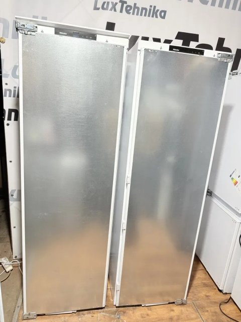 Холодильник Miele , під забудову