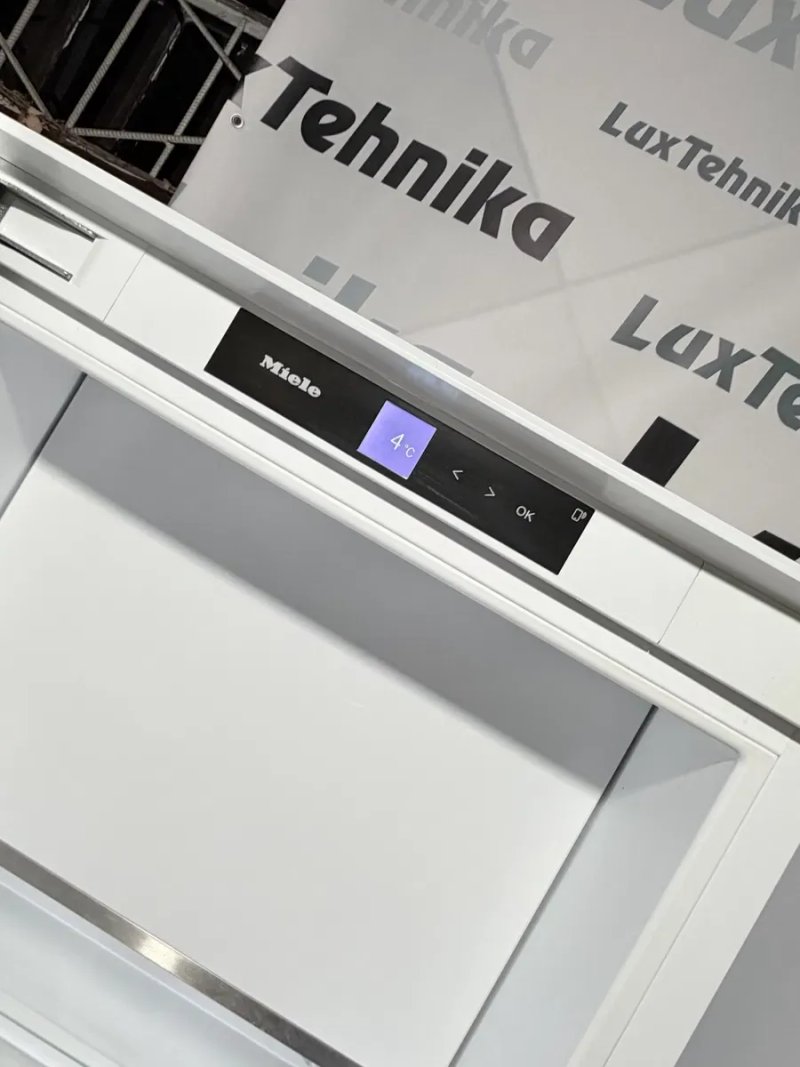 Холодильник Miele , під забудову — фото 6