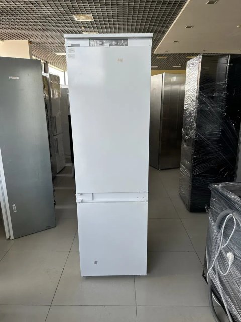 Холодильник під забудову у меблі Whirlpool wws65tp Сток гарантія