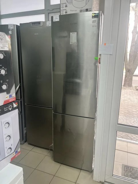 Холодильник побутовий LG