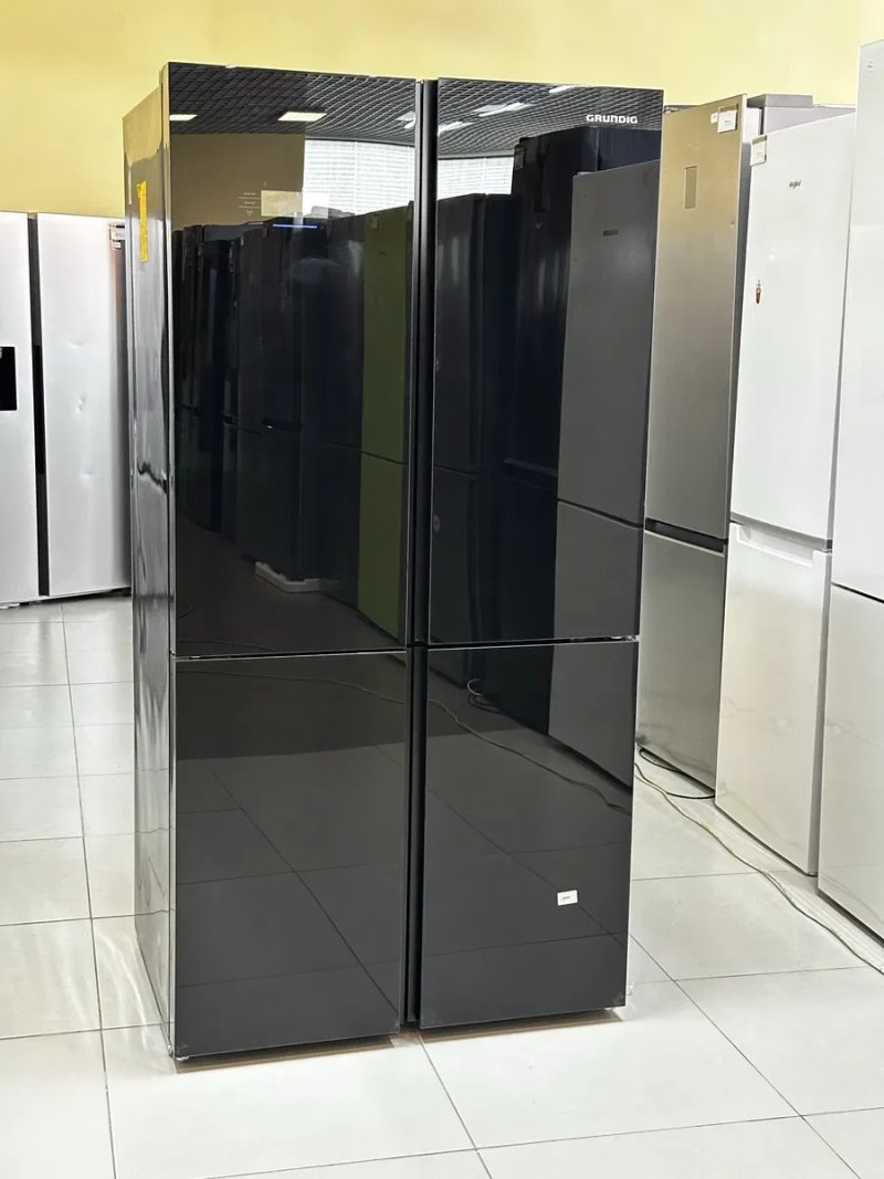 Чорне скло Холодильник Side by Side Grundig fds9155 Гарантія Доставка — фото 2