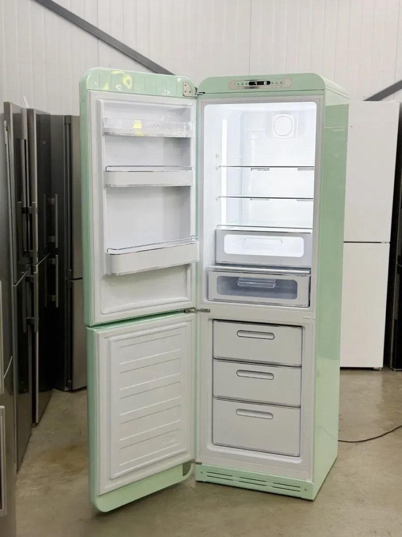 Холодильник Smeg FAB32LPG5 — фото 7