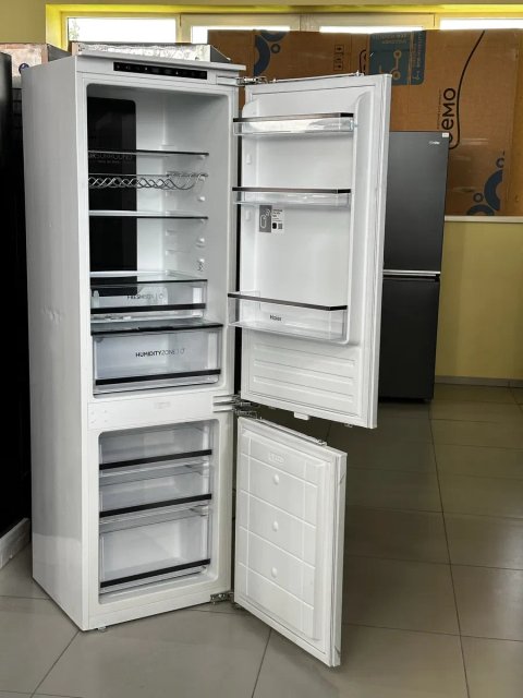 Холодильник встраиваемий ( під повну вбудову у меблі) від Haier iPro7