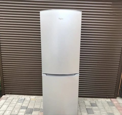 Холодильник з доставкою Whirlpool WBE3111A, гарантія, занос