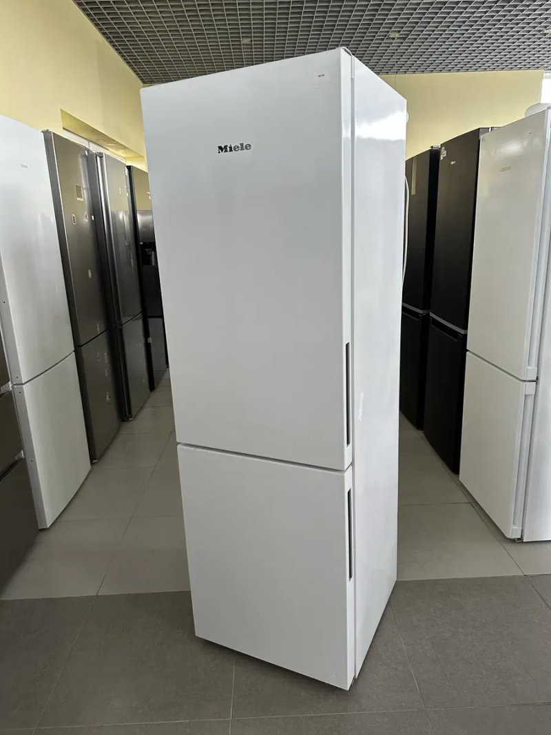 Холодильник з Європи білий економічний стан ближче до нового Samsung kwws88 — фото 6