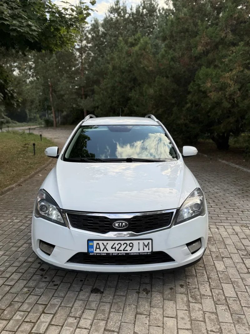 Kia Ceed 2010 1.6 tdi в хорошем состоянии — фото 6