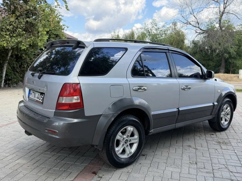 Kia Sorento 2.5 дизель Автомат 4x4 продам или обмен — фото 3
