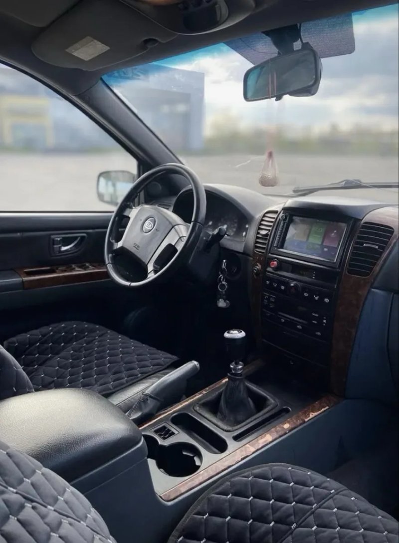 Kia sorento 2.5 механика 4х4 — фото 8