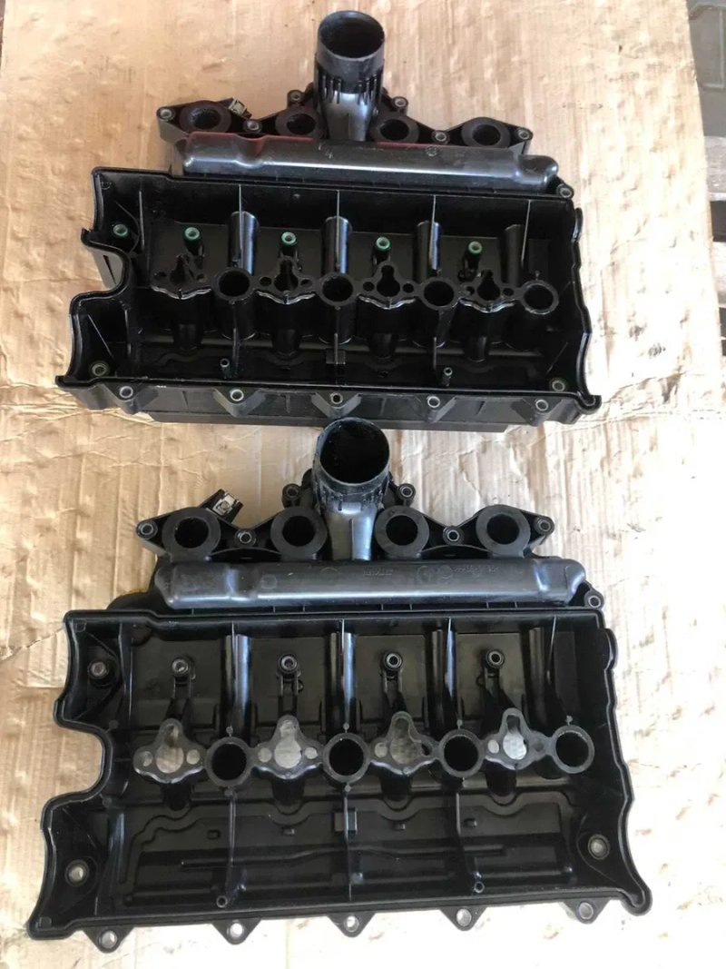 Клапанна кришка Opel Vivari 2.5 cdti Renault Trafic 2.5 dci Трафік — фото 2
