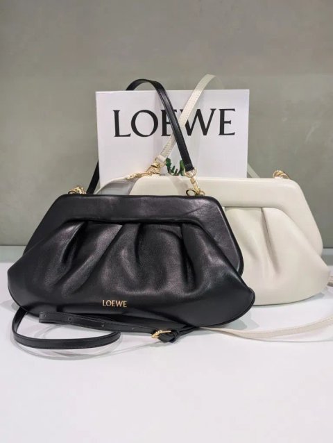 Клатч сумка ‼️Люкс якість‼️натуральна шкіра найвищої якості Chanel PRADA LOUIS VUITTON Miu Miu , balenciaga