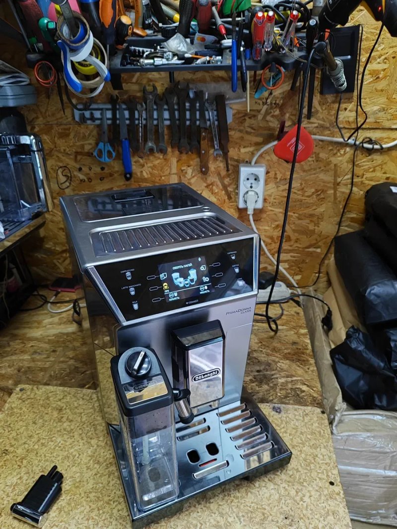 Кофемашина, кавомашина DeLonghi ECAM 556.55 SB PrimaDonna Class — фото 6