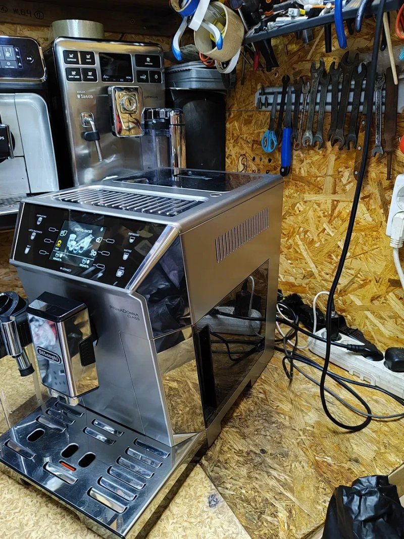 Кофемашина, кавомашина DeLonghi ECAM 556.55 SB PrimaDonna Class — фото 7