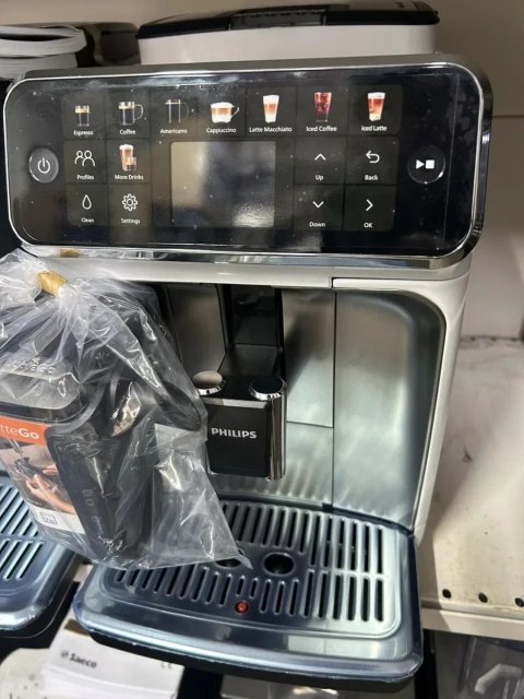 Кофемашина Кавомашина Philips Series 5500