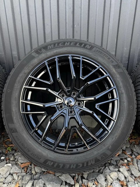 Колеса, Диски 5 112 R19 Audi, Mercedes, Skoda, Volkswagen Шини Michelin 255 50 R19 Зима