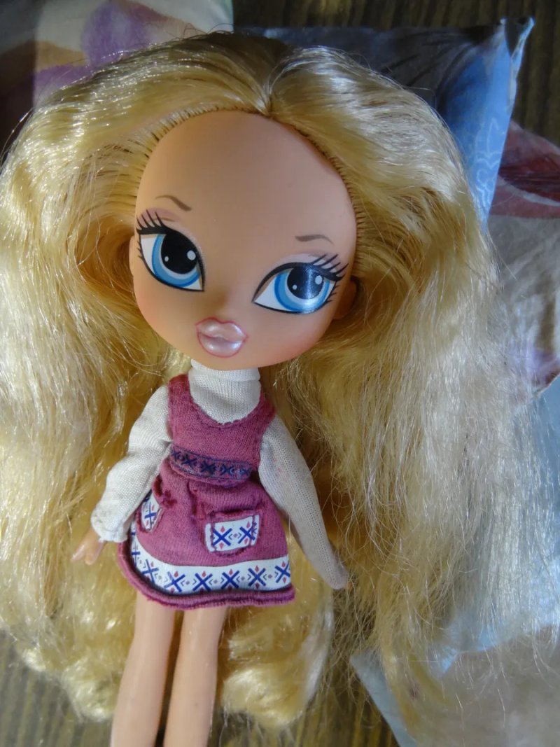 Коллекционная кукла Братц Кидс (Bratz Kidz) Хлоя из зимней серии Winte — фото 2