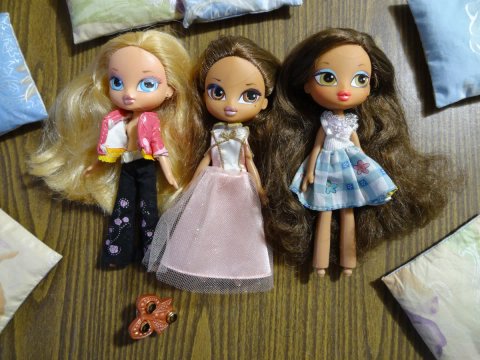 Коллекционные Братц Кидс Жасмин Принцесса Bratz Kidz Yasmin MGA и Хлоя