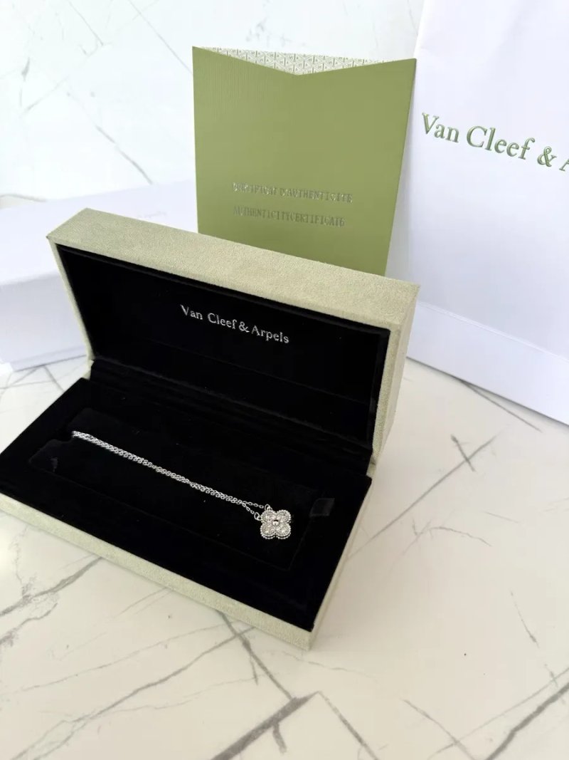 Кольє Van Cleef & Arpels до 50 см регулюється, срібло 925 проби з покриттям родію (не темніє), колье ван клиф, цепочка, серебро, намисто, ланцюжок — фото 6