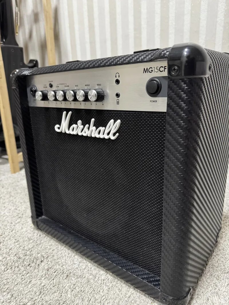 Комбік, комбопідсилювач Marshall MG15CF — фото 2